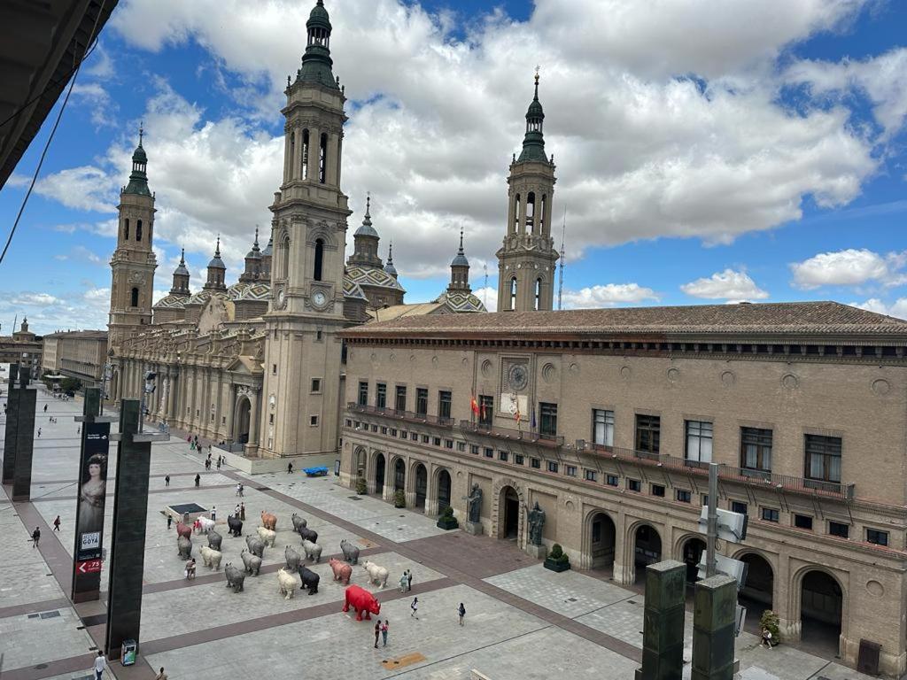 Dos Torres Valinor - Plaza Del Pilar Apartment Zaragoza Exterior foto