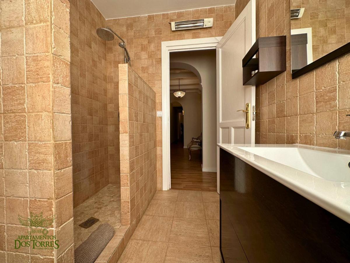 Dos Torres Valinor - Plaza Del Pilar Apartment Zaragoza Exterior foto